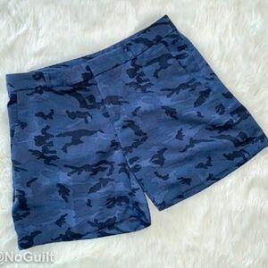 NEW! BANANA REPUBLIC MID THIGH CAMO SHORTS SIZE 2
